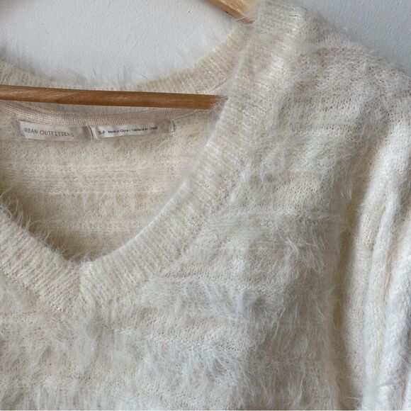 Urban Outfitters UO crop cream v neck fuzzy knit crop sweater with bell sleeves - Picture 2 of 4